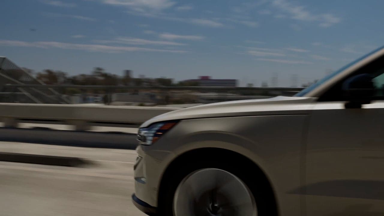 Volvo EX90: Futuristic Aerials in Los Angeles
